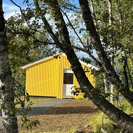 Vakantiehuis Sea View Near Senja The Yellow House Brostadbotn