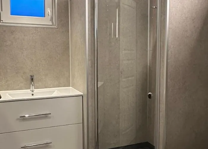 度假居 Sea View Cabin Near Senja The Yellow House